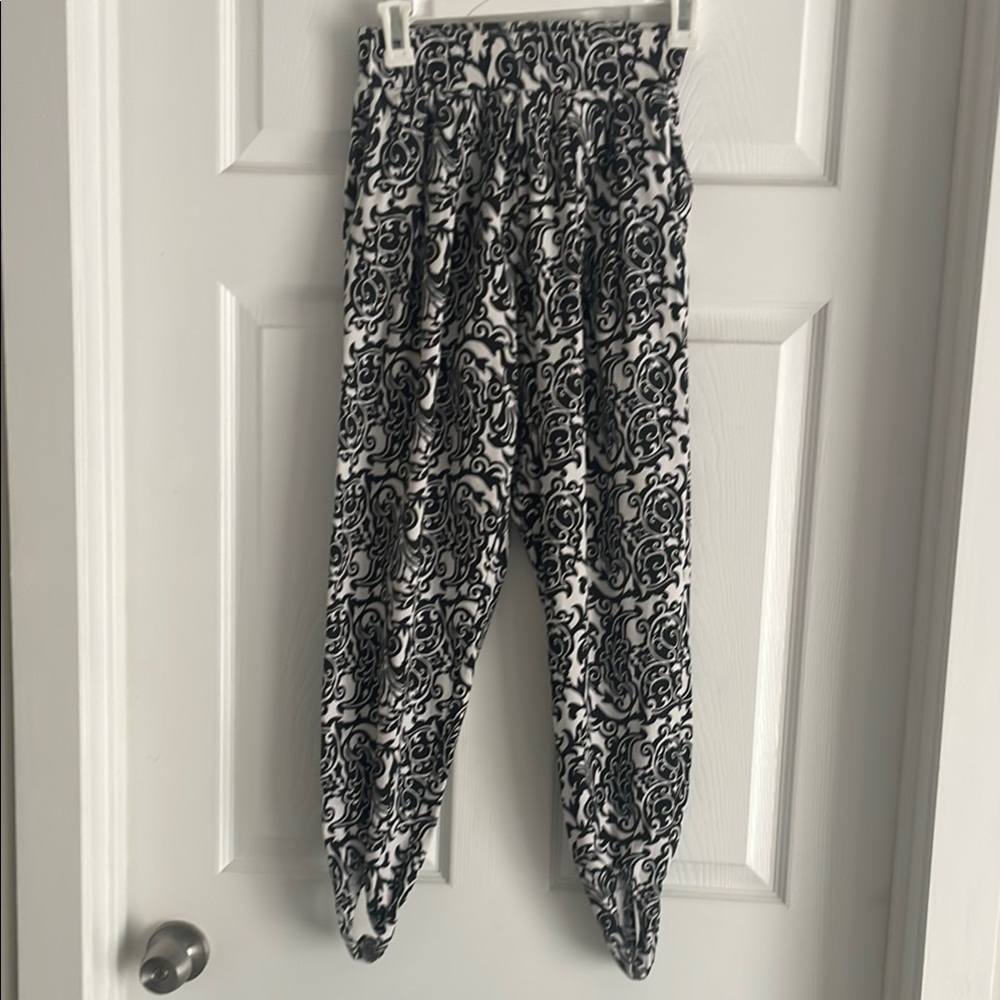 ✨Black and White Harem Patterned Pants